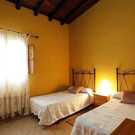 Casas Rurales Fuente Del Aliso 헤바스