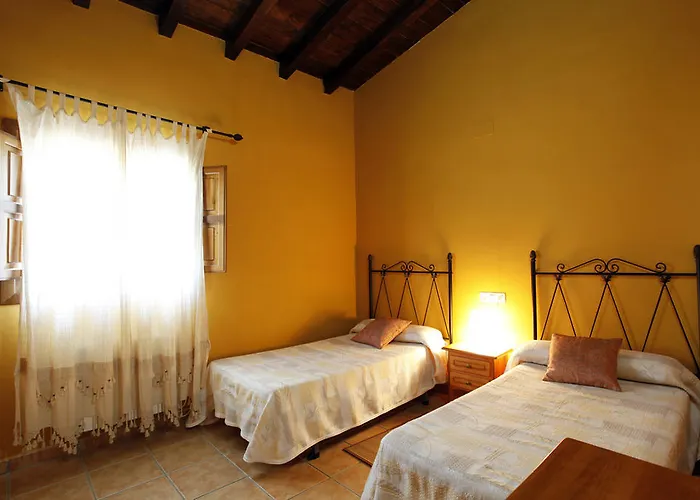 Casas Rurales Fuente Del Aliso Хервас